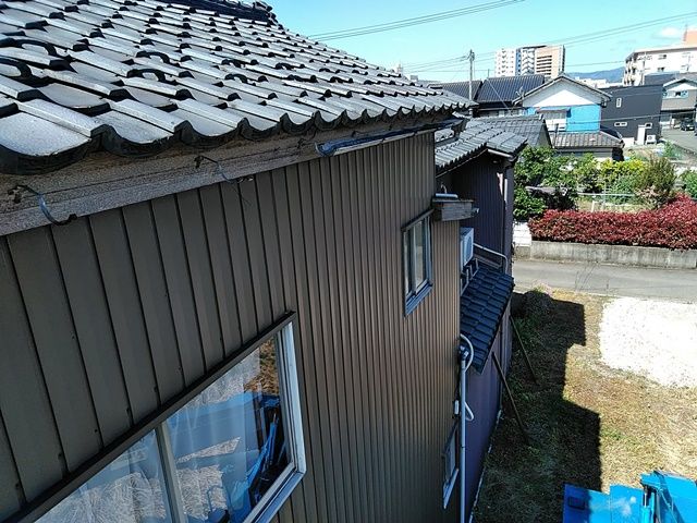 福井市で雨どい交換と屋根の修理