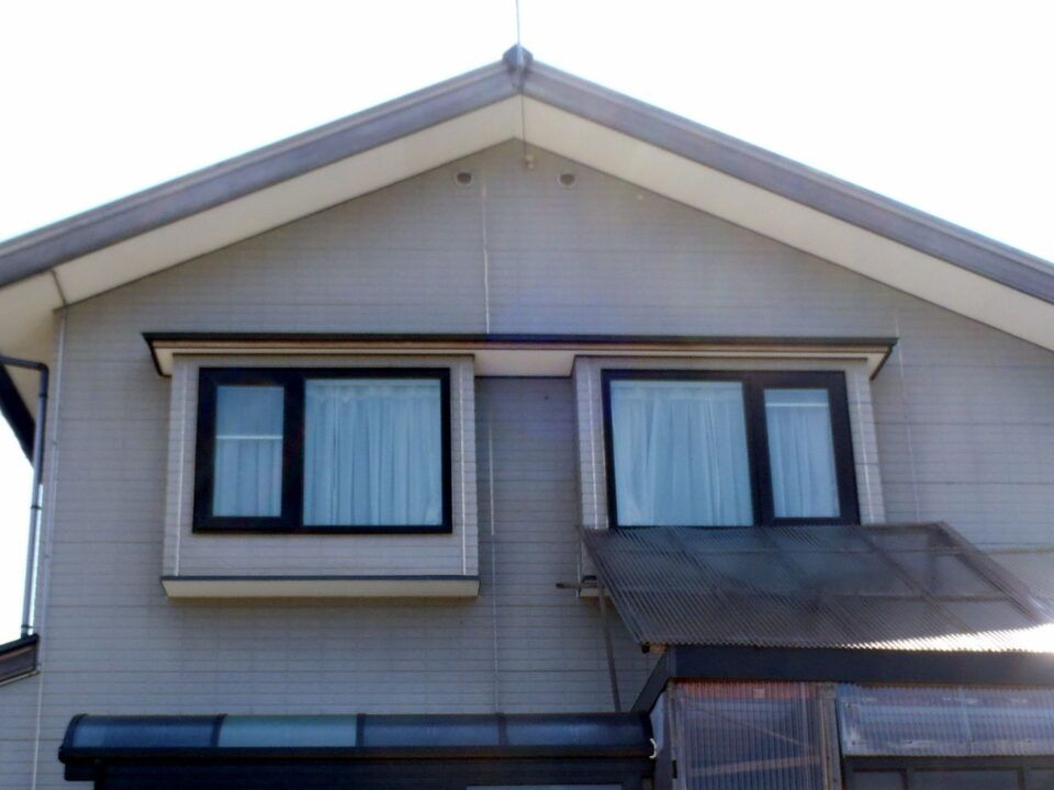色の組み合わせで楽しむ外壁リフォーム（勝山市）